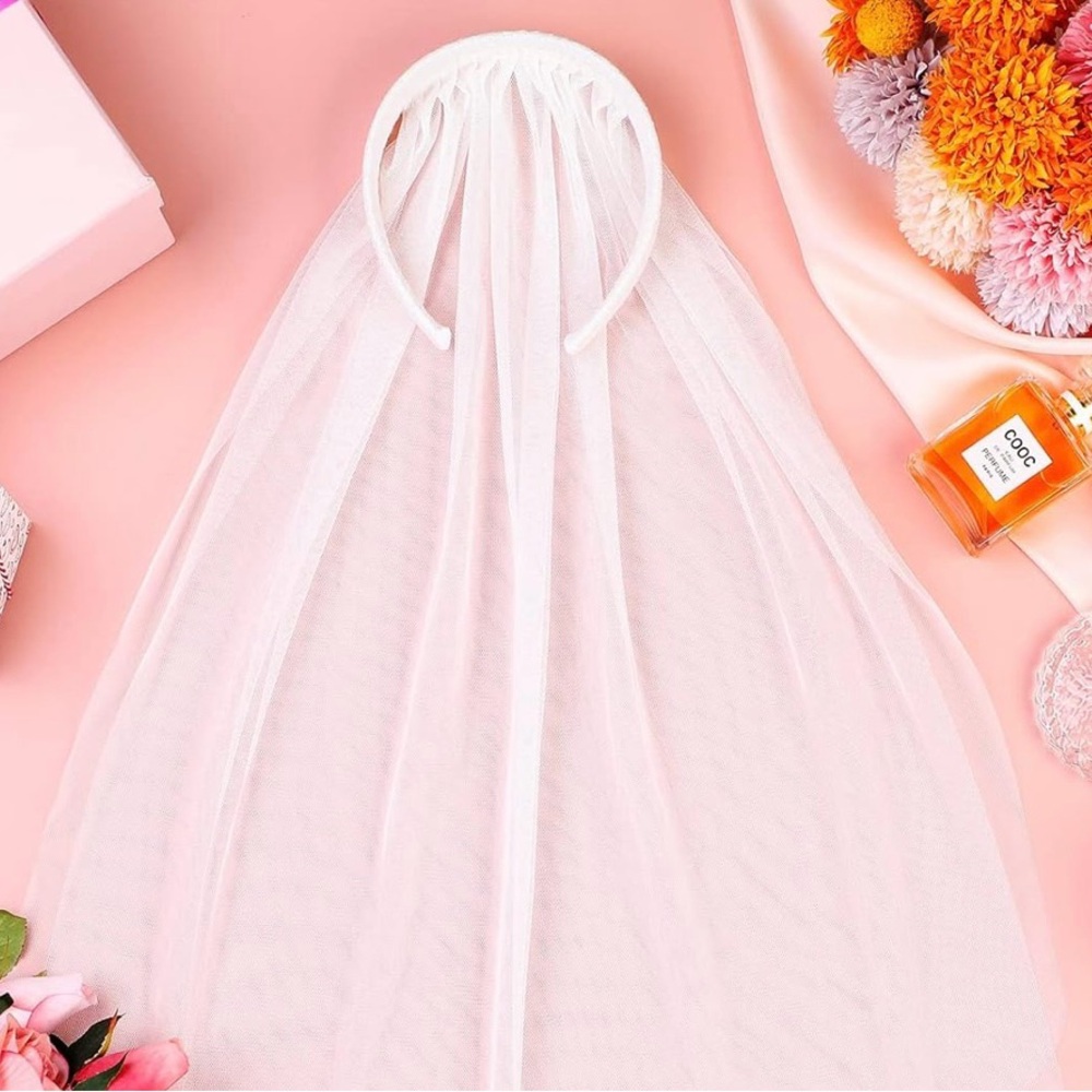 Elegant White Tulle Headband Veil